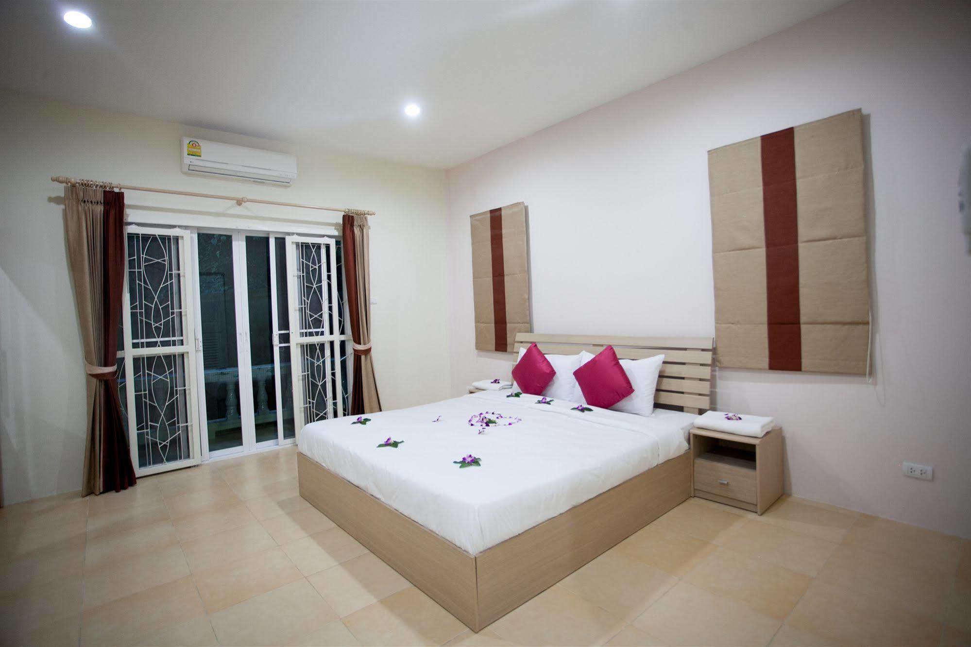 Lucky Lek Resort Rawai Buitenkant foto