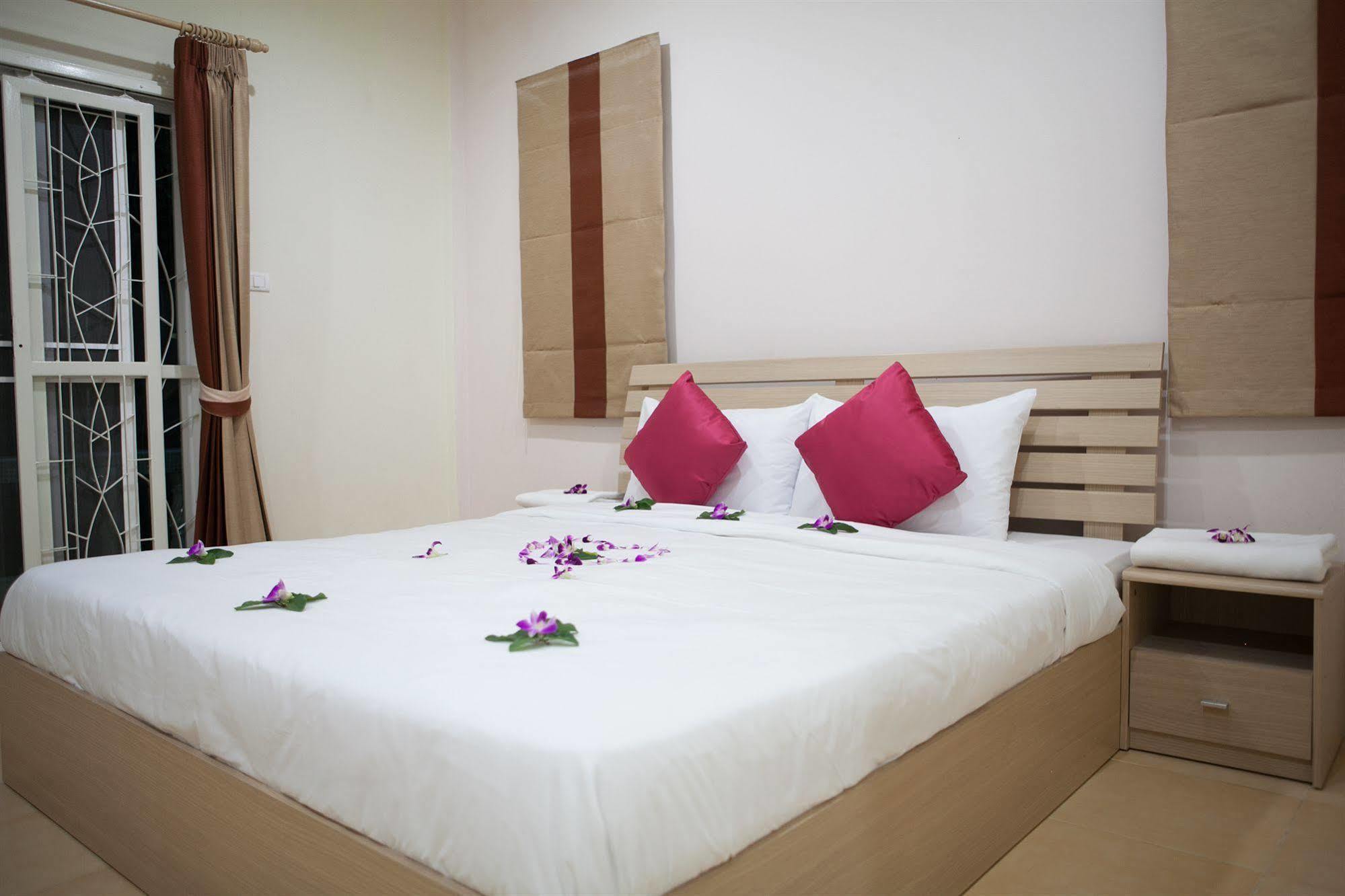 Lucky Lek Resort Rawai Buitenkant foto