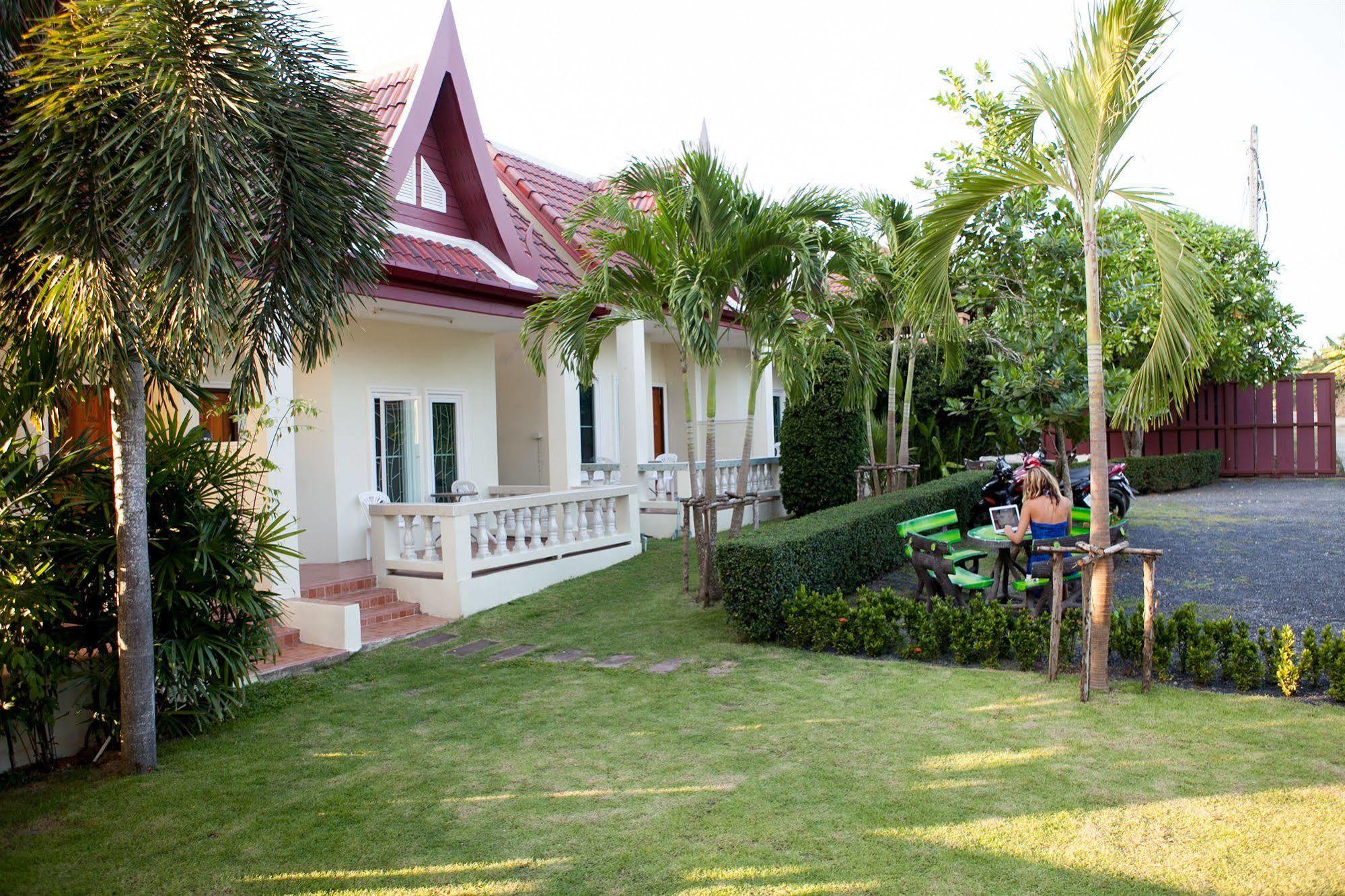 Lucky Lek Resort Rawai Buitenkant foto